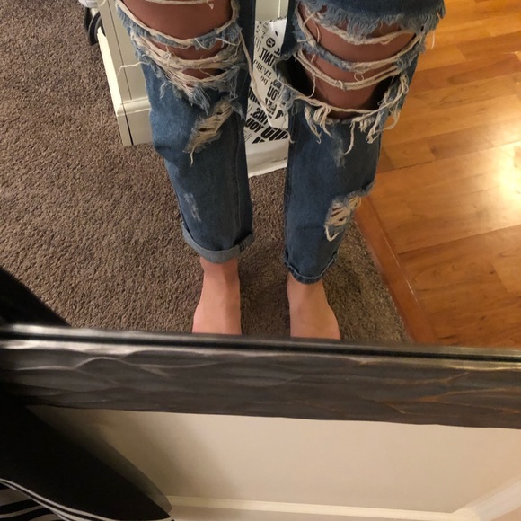 One teaspoon distressed boyfriend jeans! - Picture 3 of 5